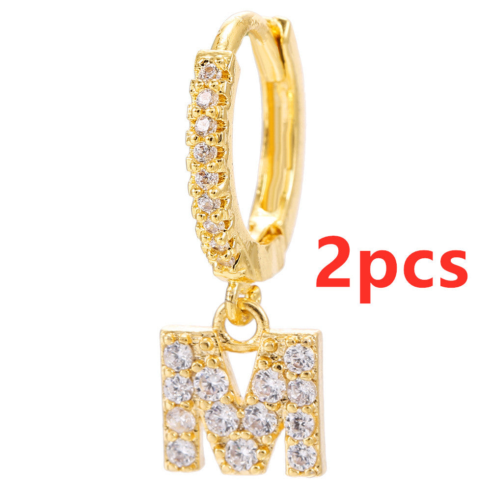 Guldpläterade bokstavsörhängen, olika bokstäver