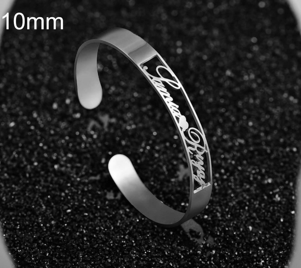 Silverfärgad graverad armring, 10 mm bred