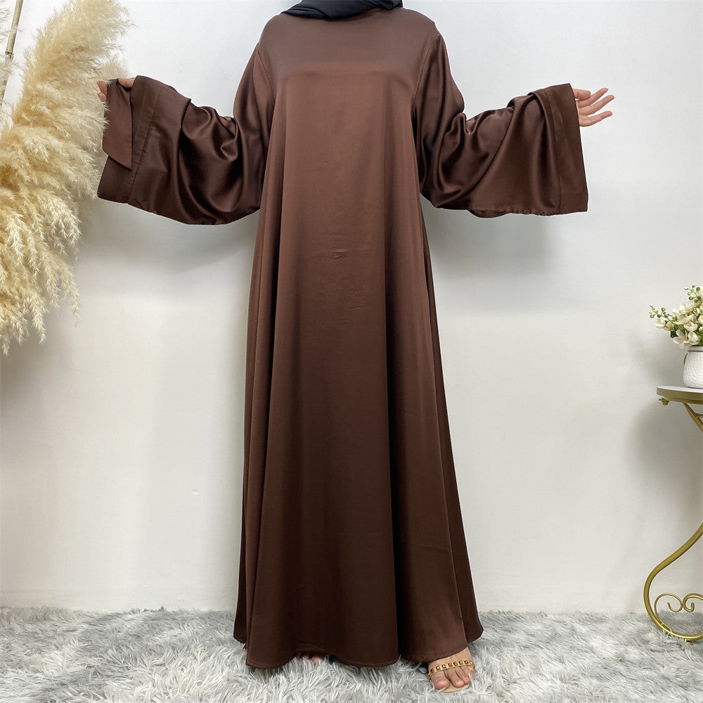 Satinklänning med snörning – lång modell med långa ärmar, bild 9