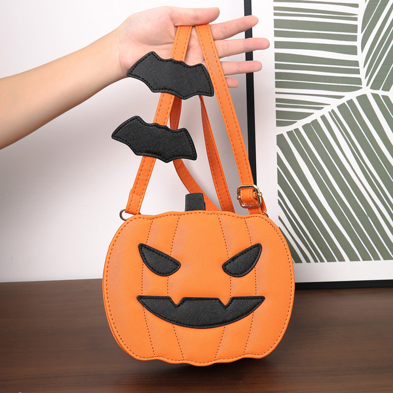 Handväska med pumpamotiv – crossbody i PU